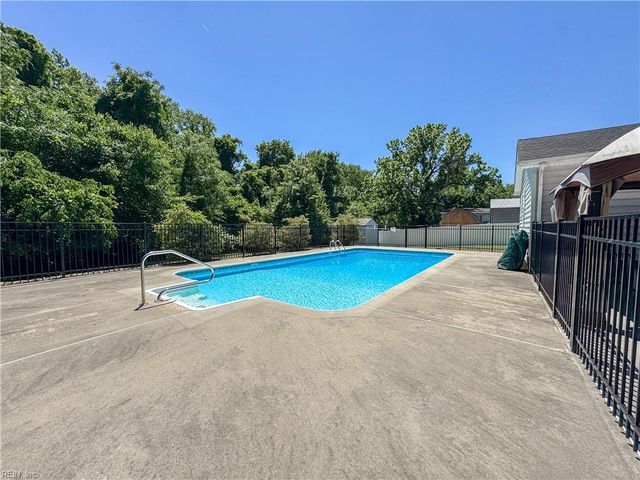 1675 Mount Lebanon AVE, Suffolk, VA 23436