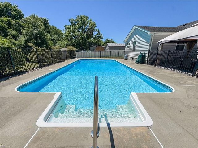 1675 Mount Lebanon AVE, Suffolk, VA 23436