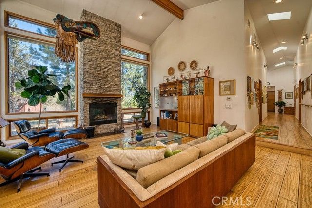 2519 Cedarwood, Pine Mtn Club, CA 93222