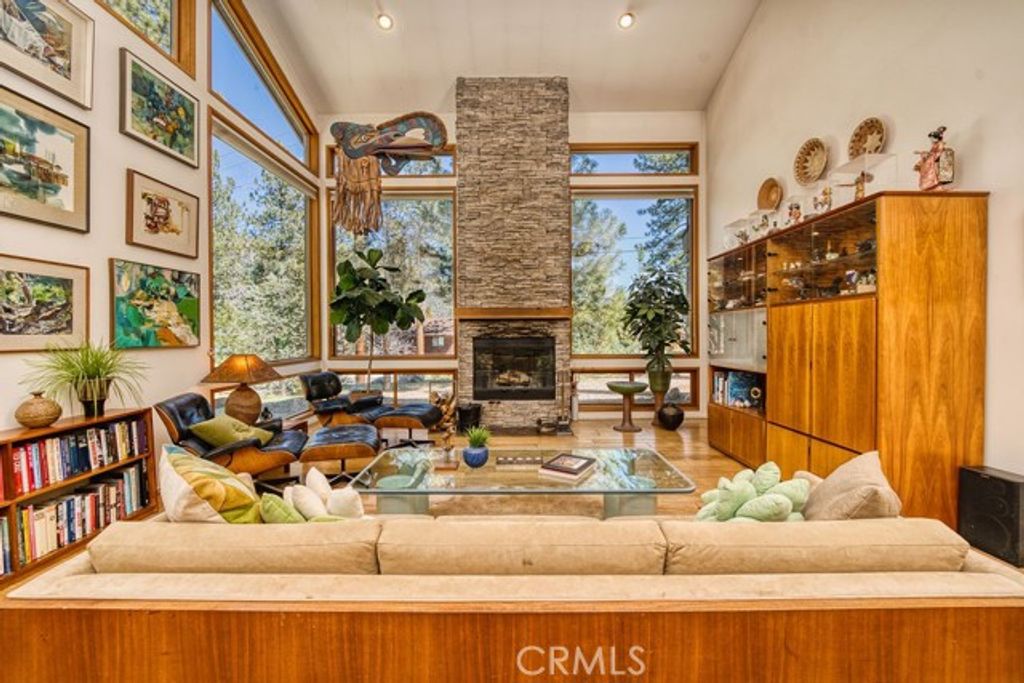 2519 Cedarwood, Pine Mtn Club, CA 93222