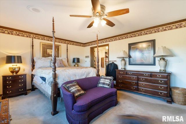 1517 INDIAN PARK Circle, Rock Island, IL 61201