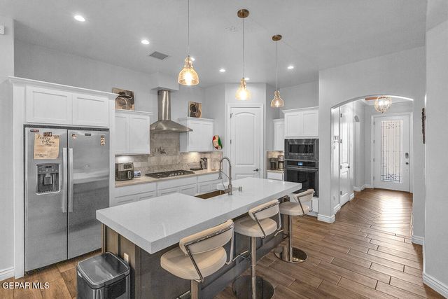 991 HULL Street, El Paso, TX 79928