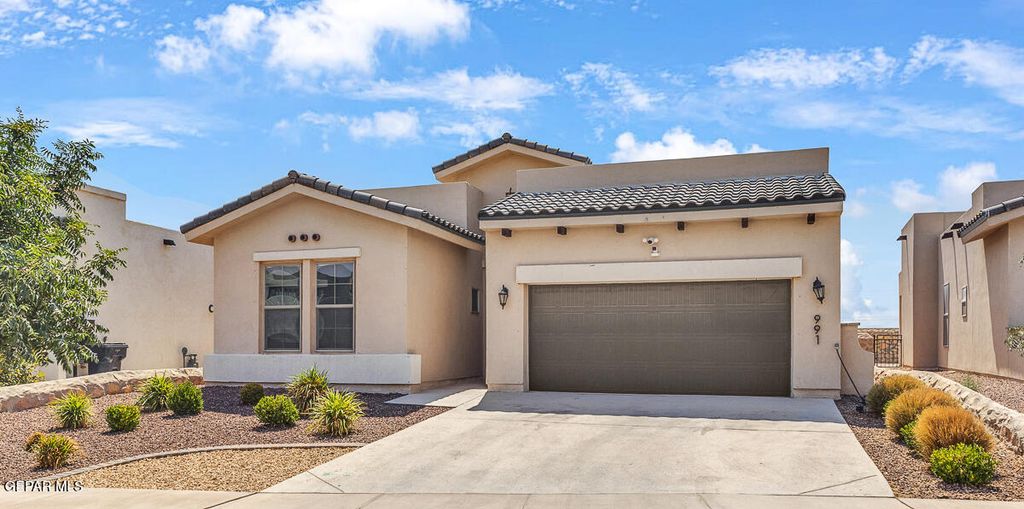 991 HULL Street, El Paso, TX 79928