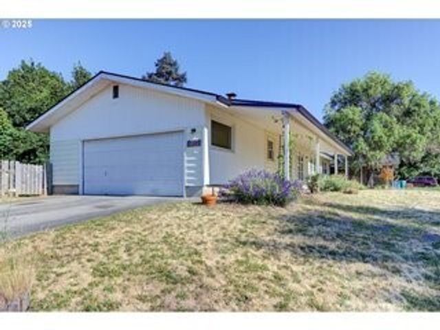 6014 NE 37th Street, Vancouver, WA 98661