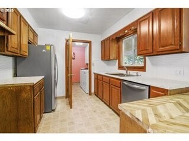 6014 NE 37th Street, Vancouver, WA 98661