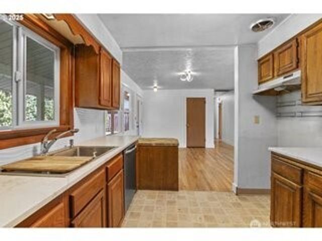 6014 NE 37th Street, Vancouver, WA 98661