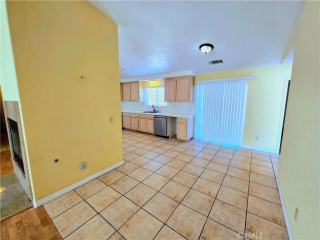 7187 Dalscote, Hesperia, CA 92345