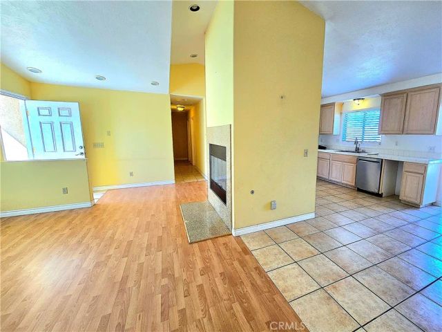 7187 Dalscote, Hesperia, CA 92345