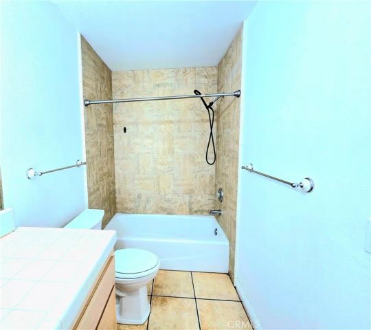 7187 Dalscote, Hesperia, CA 92345