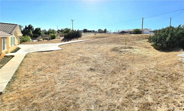 7187 Dalscote, Hesperia, CA 92345