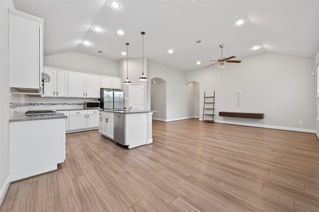 9914 Deborah Colony Lane, Humble, TX 77396