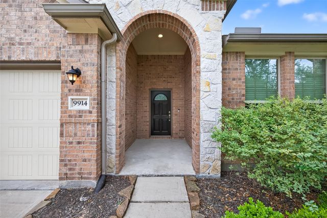 9914 Deborah Colony Lane, Humble, TX 77396