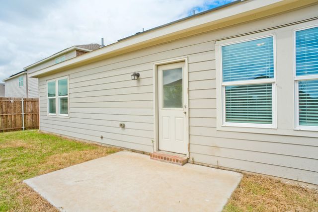 1737 Escondido Drive, Fort Worth, TX 76052