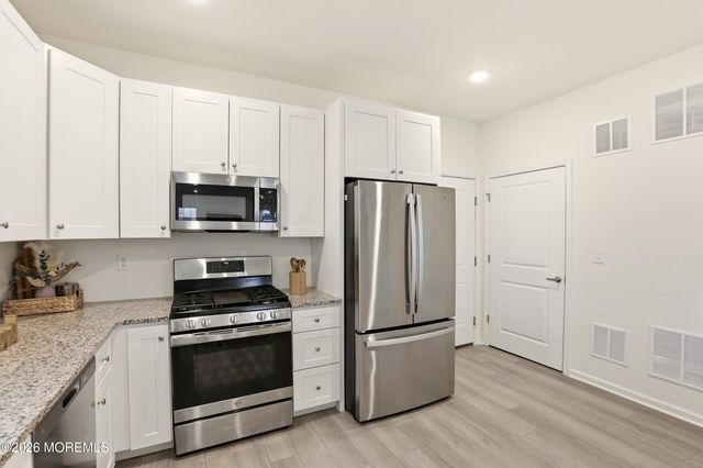 403 First Avenue, Toms River, NJ 08757