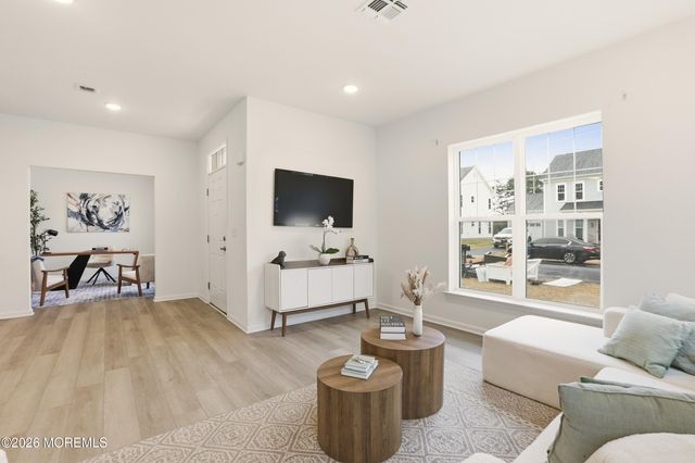 403 First Avenue, Toms River, NJ 08757