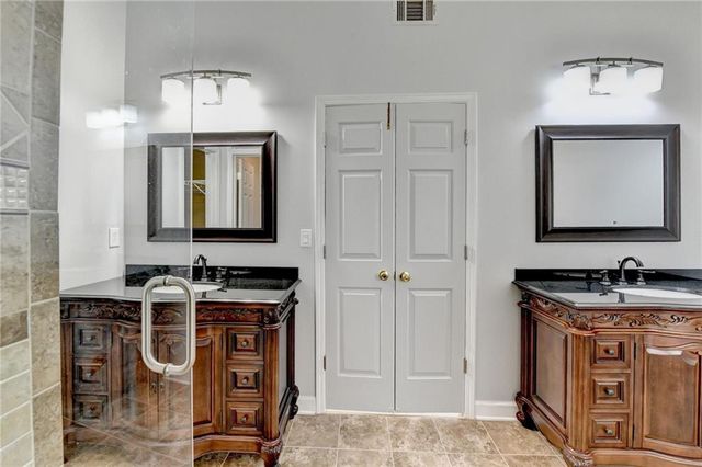 446 Canterbury Place Drive, Suwanee, GA 30024