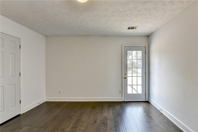 446 Canterbury Place Drive, Suwanee, GA 30024