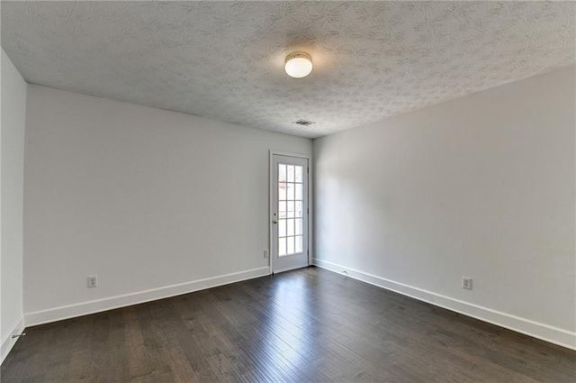 446 Canterbury Place Drive, Suwanee, GA 30024