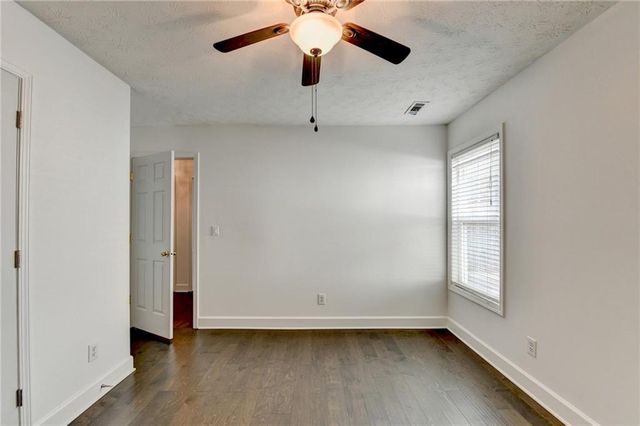 446 Canterbury Place Drive, Suwanee, GA 30024