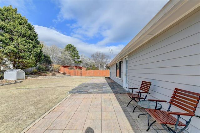 446 Canterbury Place Drive, Suwanee, GA 30024