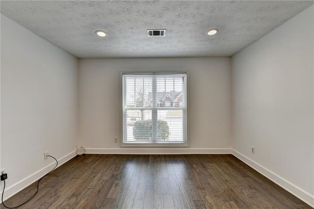 446 Canterbury Place Drive, Suwanee, GA 30024