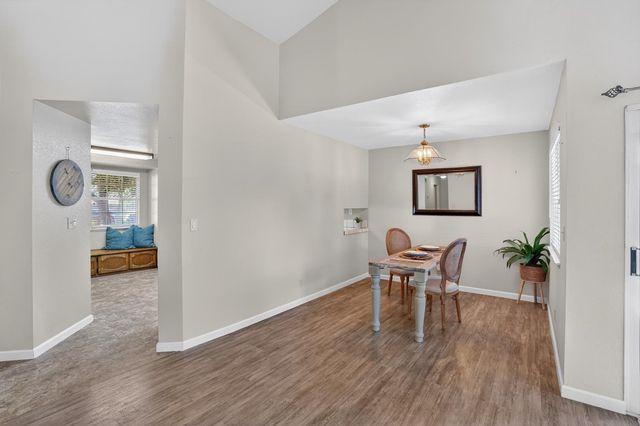 6417 Paseo Del Sol Way, Elk Grove, CA 95758