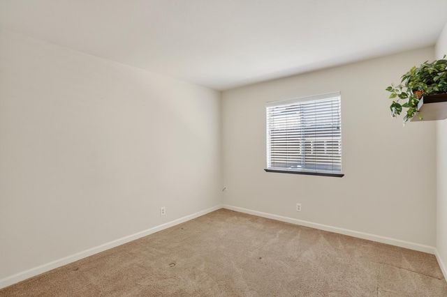 6417 Paseo Del Sol Way, Elk Grove, CA 95758