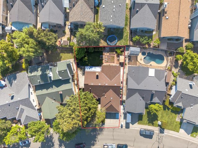 6417 Paseo Del Sol Way, Elk Grove, CA 95758