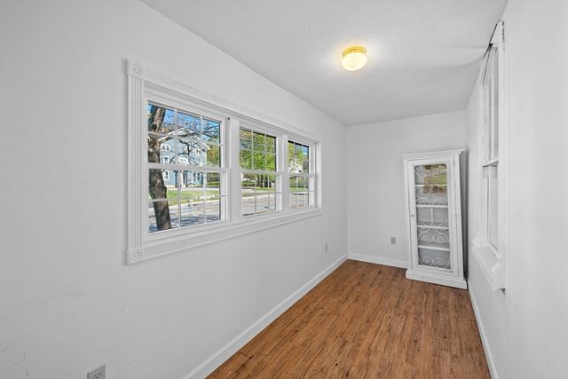 184 Pleasant St, Grafton, MA 01560