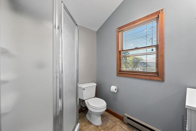 184 Pleasant St, Grafton, MA 01560