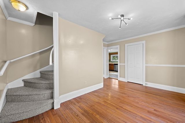 184 Pleasant St, Grafton, MA 01560