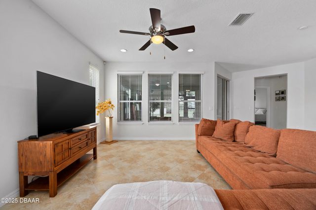 4704 NW 35th Lane Road, Ocala, FL 34482