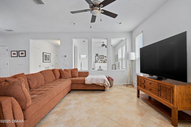 4704 NW 35th Lane Road, Ocala, FL 34482
