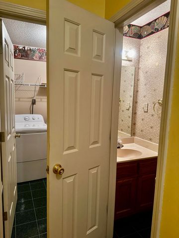 8412 BRIDGE CREEK DR, Memphis, TN 38016