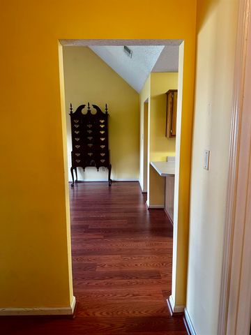 8412 BRIDGE CREEK DR, Memphis, TN 38016