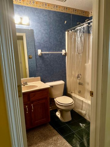 8412 BRIDGE CREEK DR, Memphis, TN 38016