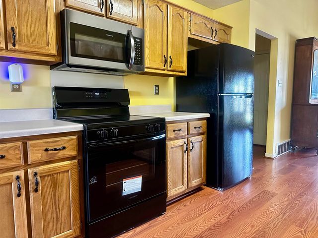 8412 BRIDGE CREEK DR, Memphis, TN 38016