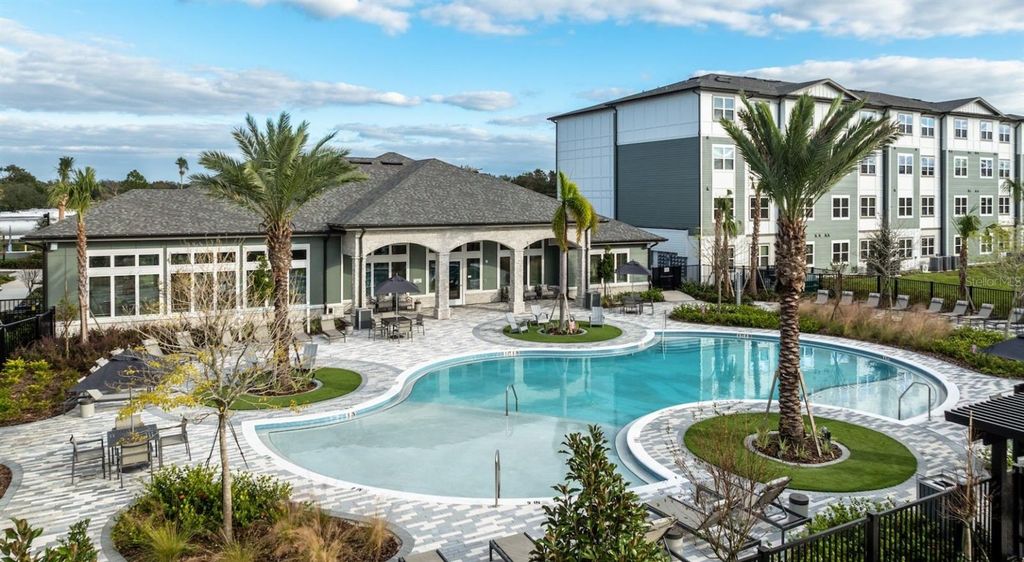 10881 CALADESI AVENUE AS2, Tampa, FL 33610