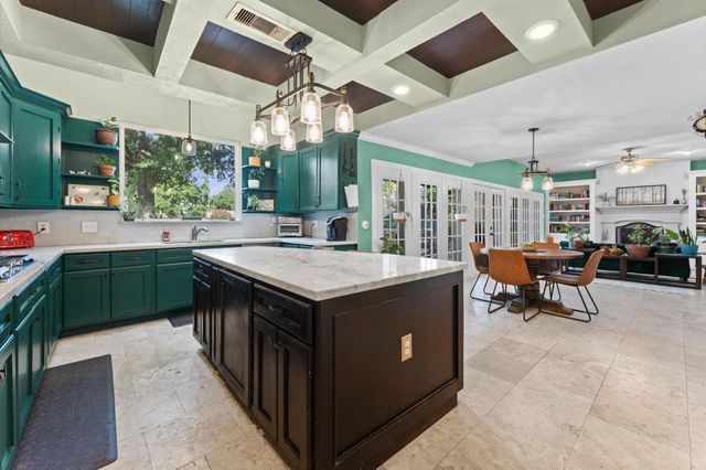 6027 Coral Ridge Road, Houston, TX 77069