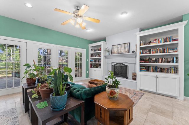 6027 Coral Ridge Road, Houston, TX 77069
