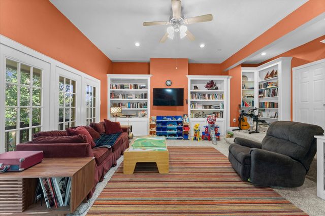 6027 Coral Ridge Road, Houston, TX 77069