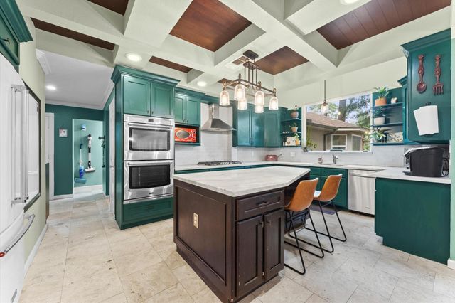 6027 Coral Ridge Road, Houston, TX 77069