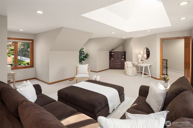 6257 164th Avenue SE, Bellevue, WA 98006