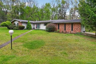 10467 Mcgregor Road, Pinckney, MI 48169