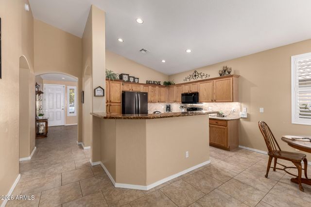 4875 E BELLERIVE Drive, Chandler, AZ 85249