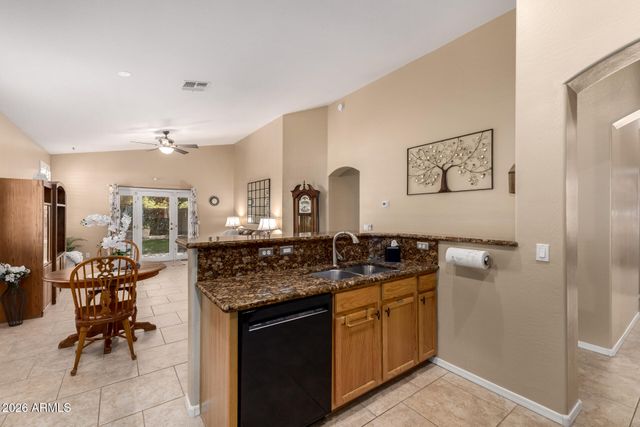 4875 E BELLERIVE Drive, Chandler, AZ 85249