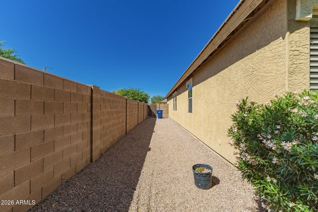 4875 E BELLERIVE Drive, Chandler, AZ 85249