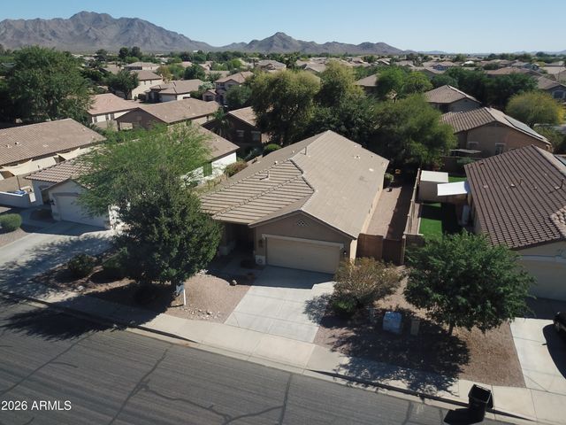 4875 E BELLERIVE Drive, Chandler, AZ 85249