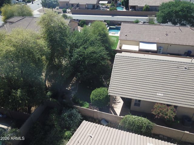 4875 E BELLERIVE Drive, Chandler, AZ 85249