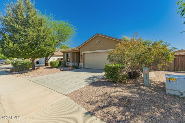 4875 E BELLERIVE Drive, Chandler, AZ 85249